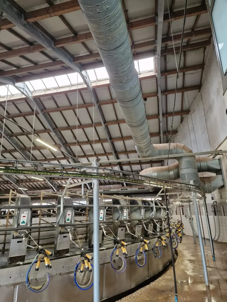 Lauksaimniecības bunkuru, angāru un kaltes tīrīšana